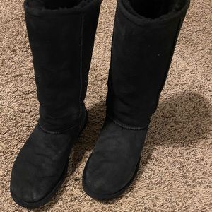 UGGs classic genuine shearling Tall Boot size 7